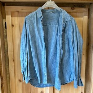 Gap women shirt size L